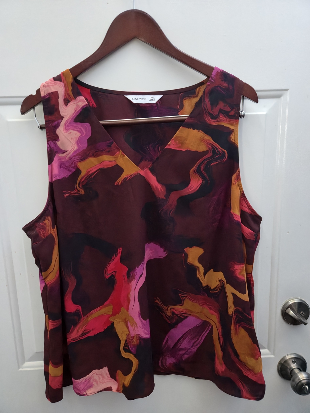 Nine West Burgundy and Dark Magenta Abstract Tank Top